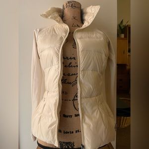 Calvin Klein Performance Quick Dry Size XS Slimming White Puffer Jacket